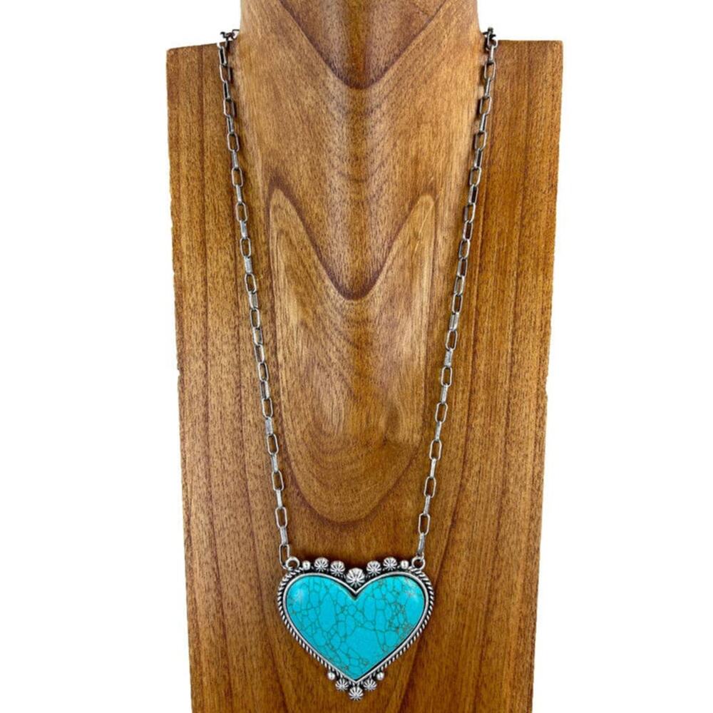 NWOT Turquoise Heart Pendant Necklace - Women's Silver Chain